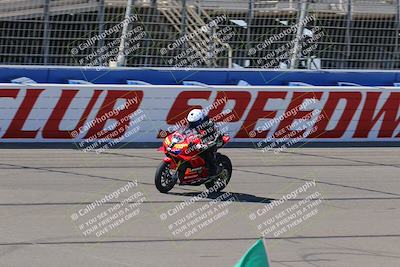 media/Aug-27-2022-Fastrack Riders (Sat) [[c588535105]]/Level 1/Session 1 Start Finish/